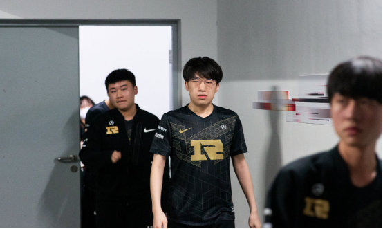 篮淘汰对手 篮淘汰对手